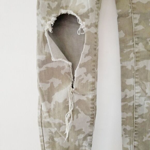Zara denim with heavy distressing camo - Picture 7 of 7